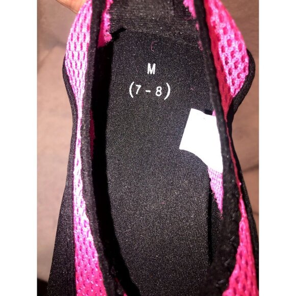 Water Shoes Woman's Pink Size 7-8 Good Condition - Picture 4 of 5
